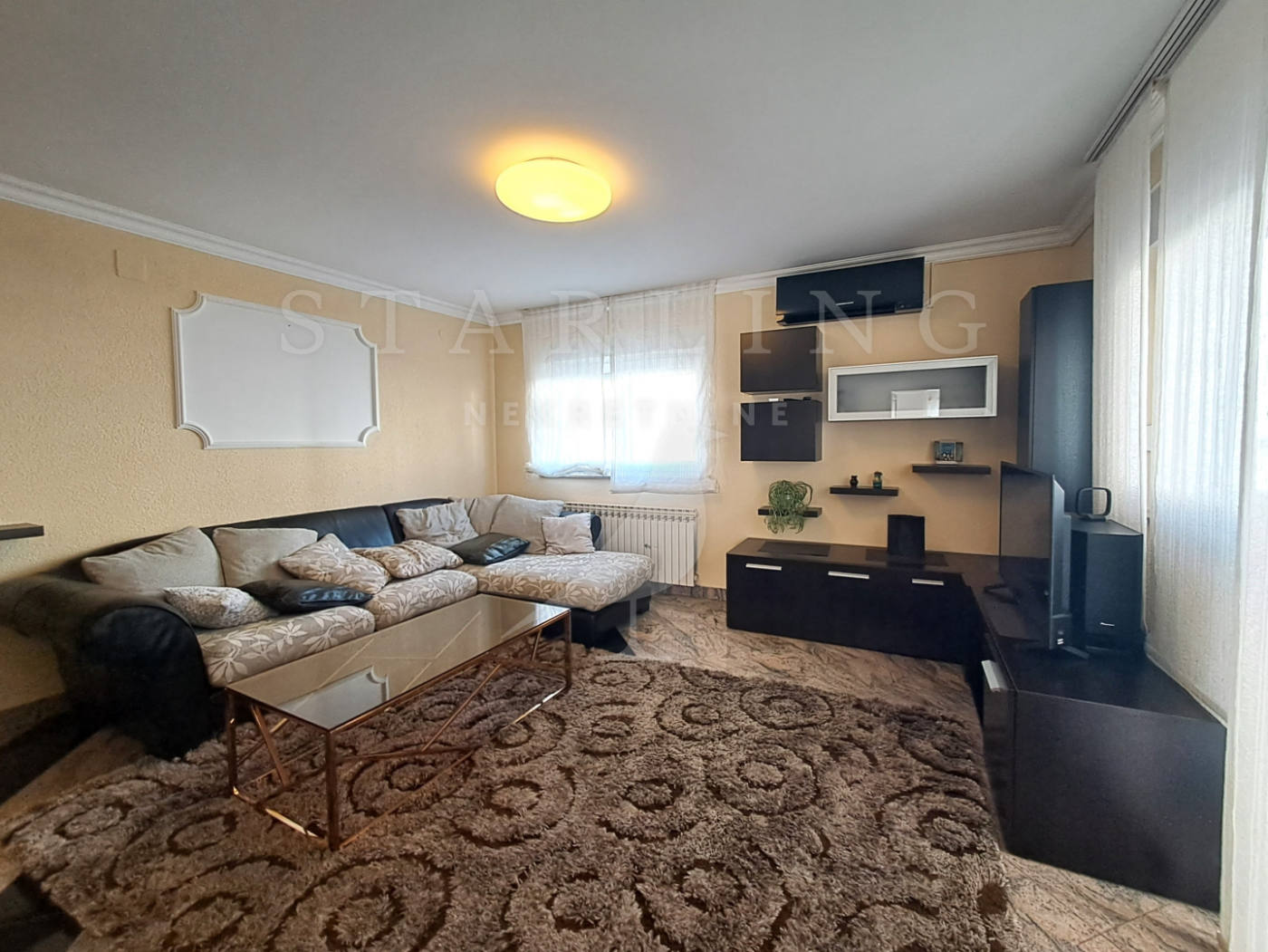 Квартира, 1163 м², 219 268$ — FAKTOR
