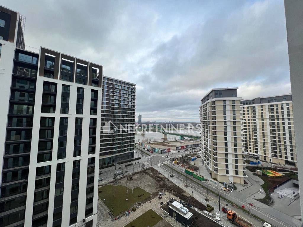 Квартира, 936 м², 422 996$ — FAKTOR