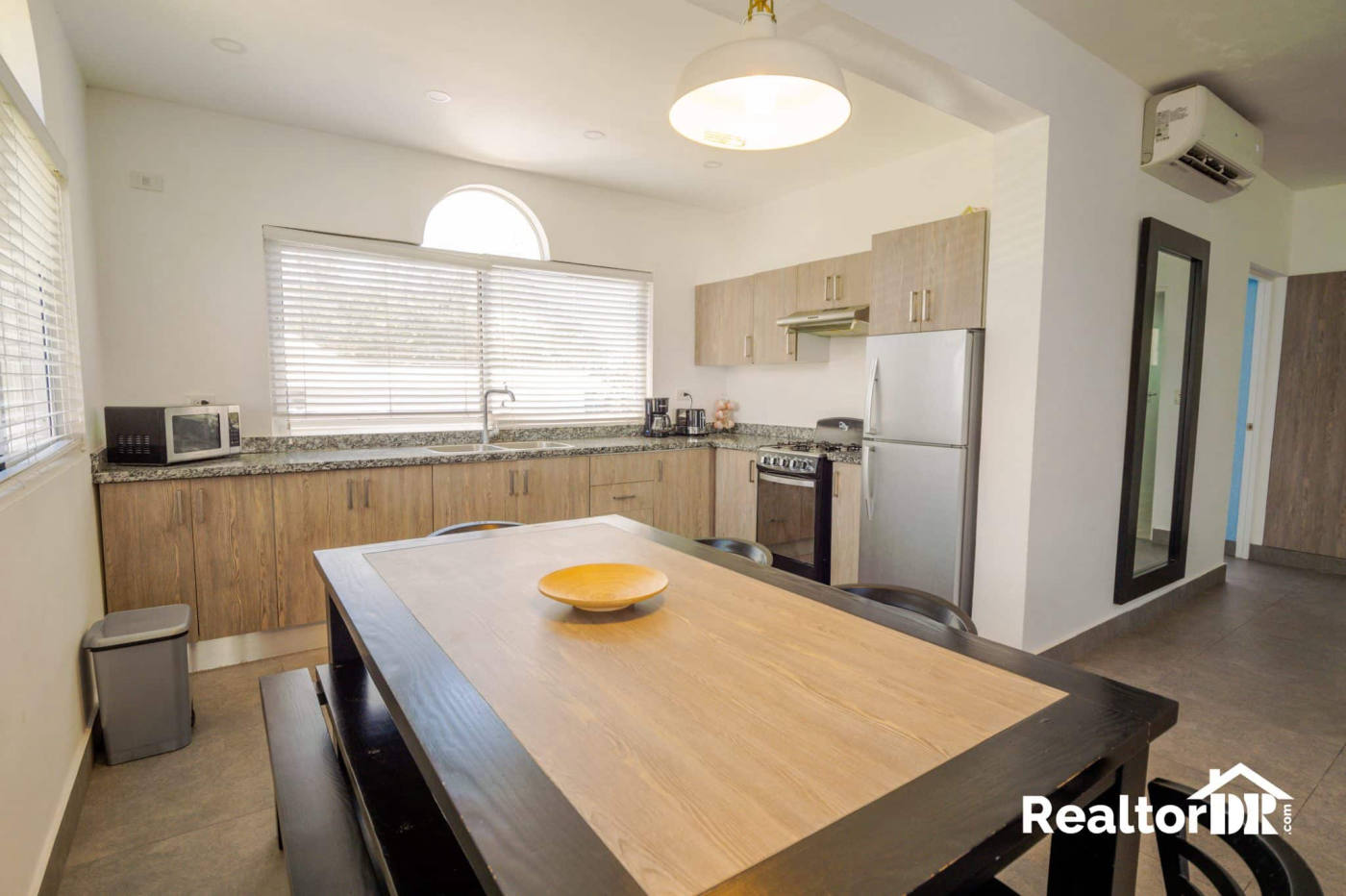 Квартира, 947 м², 249 000$ — FAKTOR