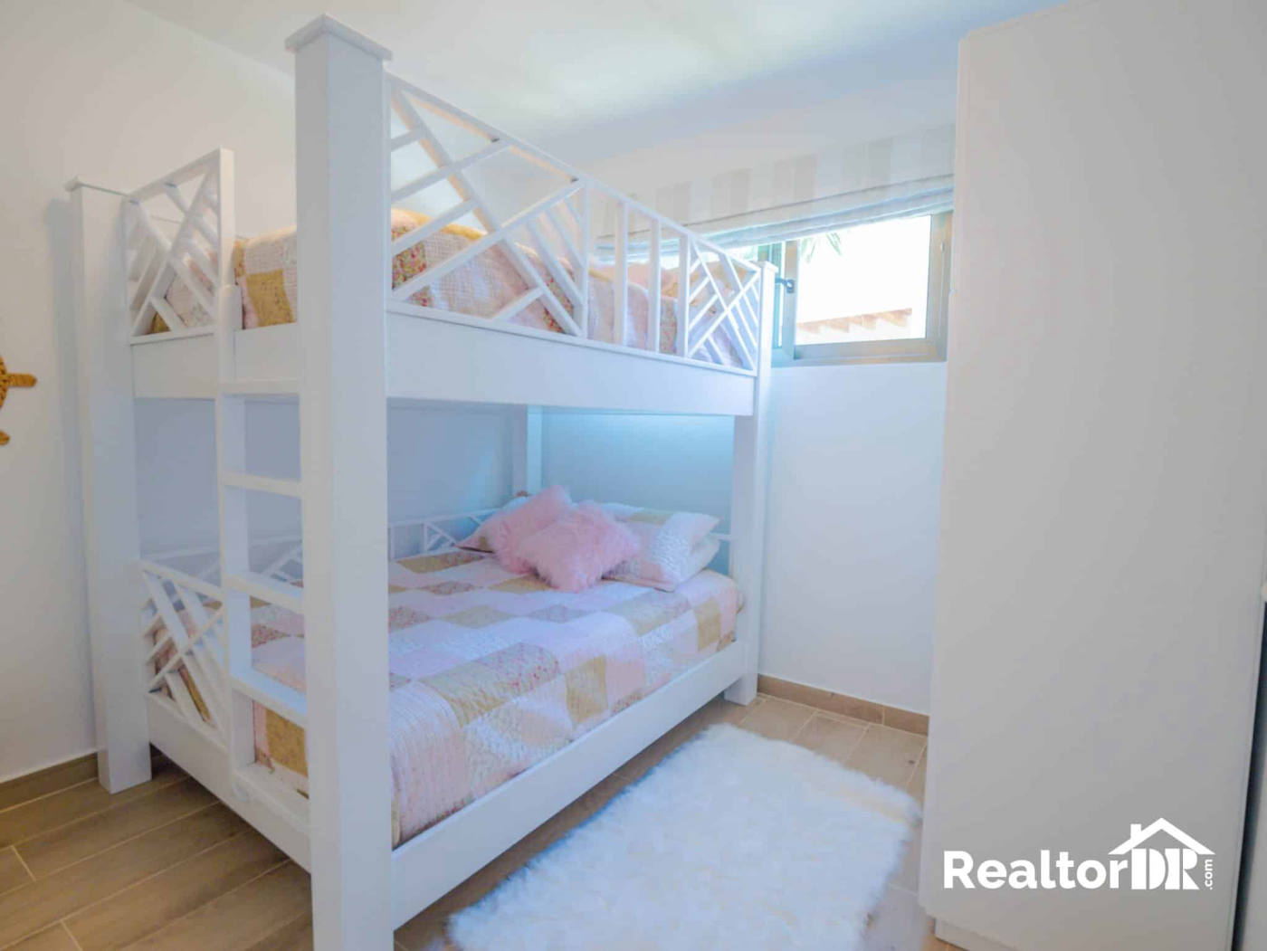 Квартира, 1389 м², 249 000$ — FAKTOR