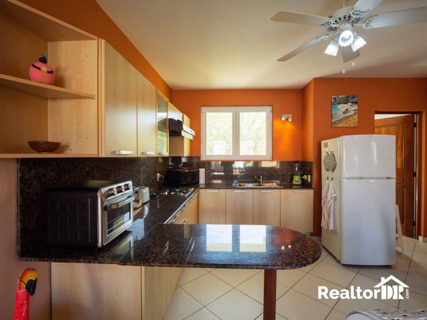 Квартира, 990 м², 207 000$ — FAKTOR