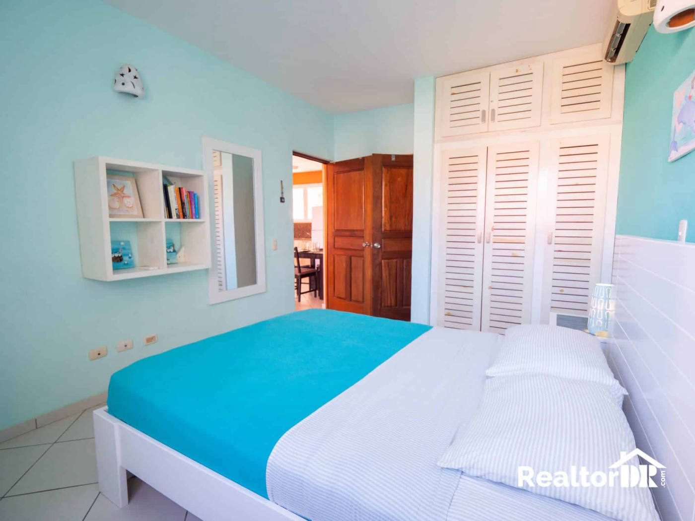 Квартира, 990 м², 207 000$ — FAKTOR