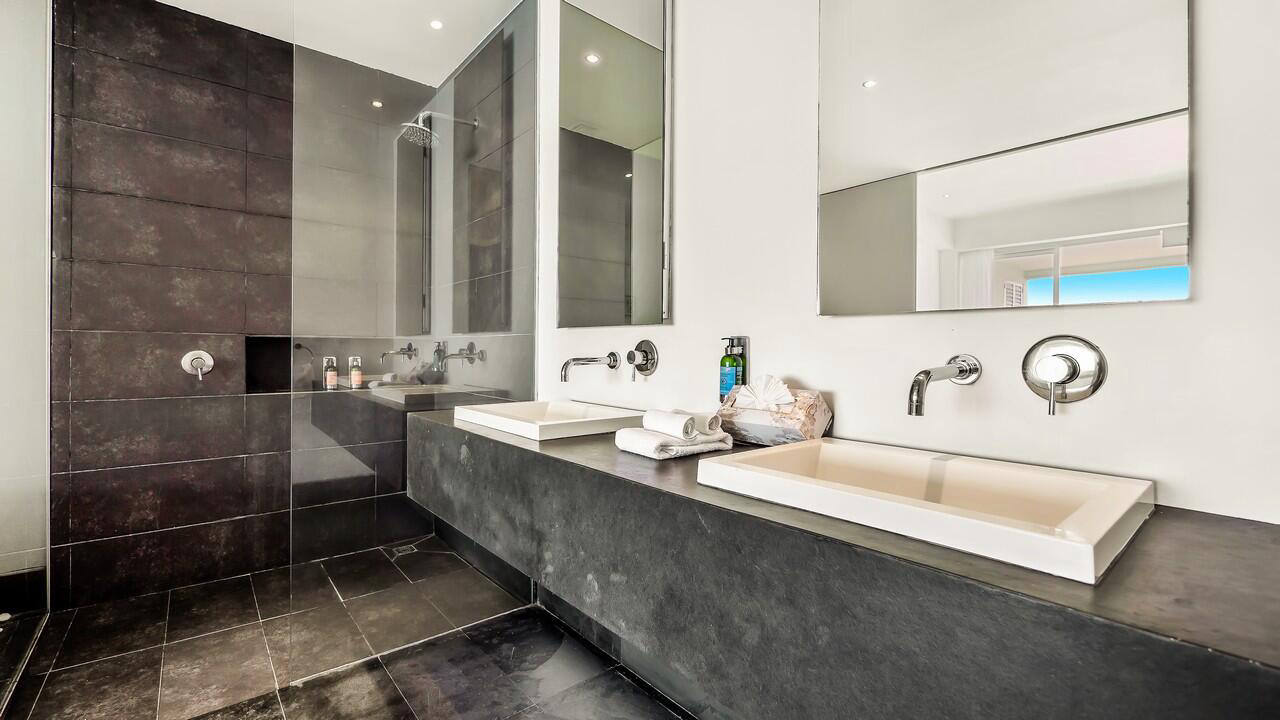 Квартира, 2983 м², 1 750 000$ — FAKTOR