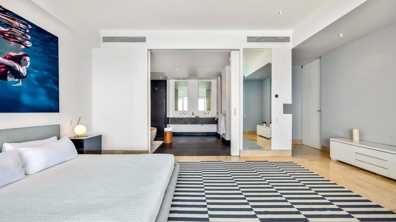 Квартира, 2983 м², 1 750 000$ — FAKTOR