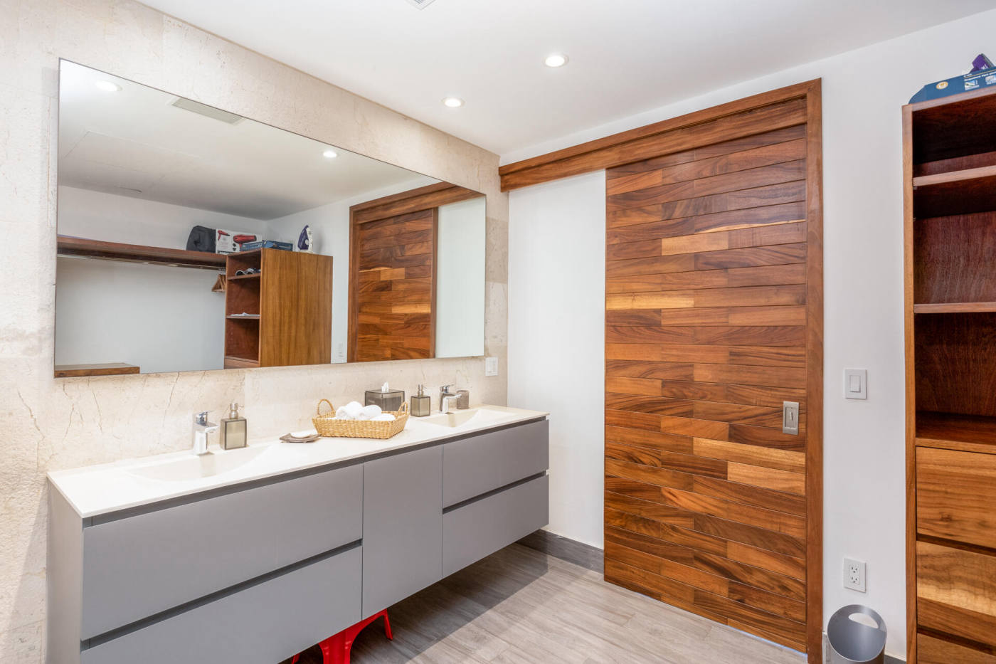 Квартира, 2797 м², 1 690 000$ — FAKTOR
