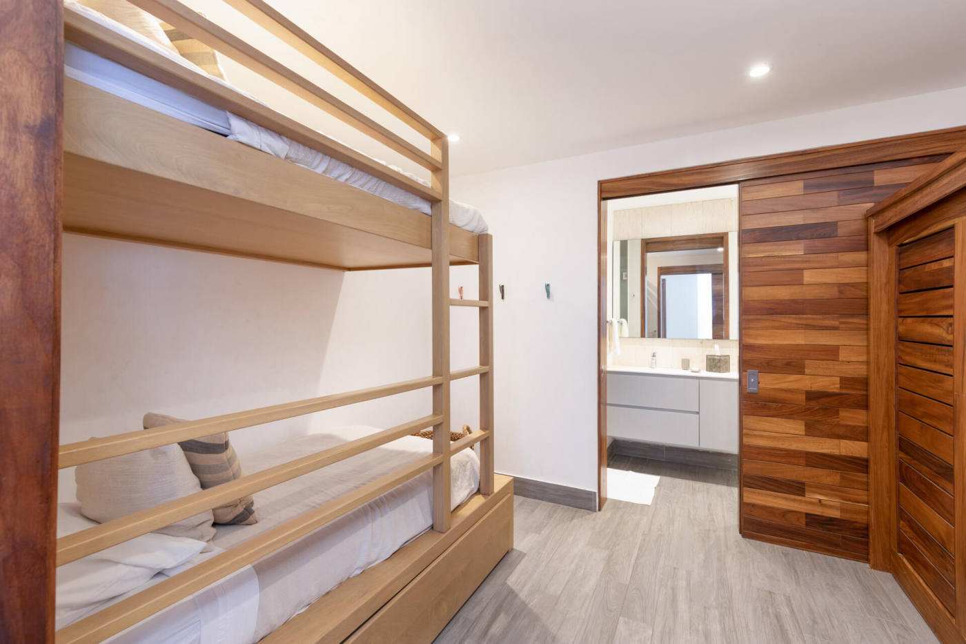 Квартира, 2797 м², 1 690 000$ — FAKTOR