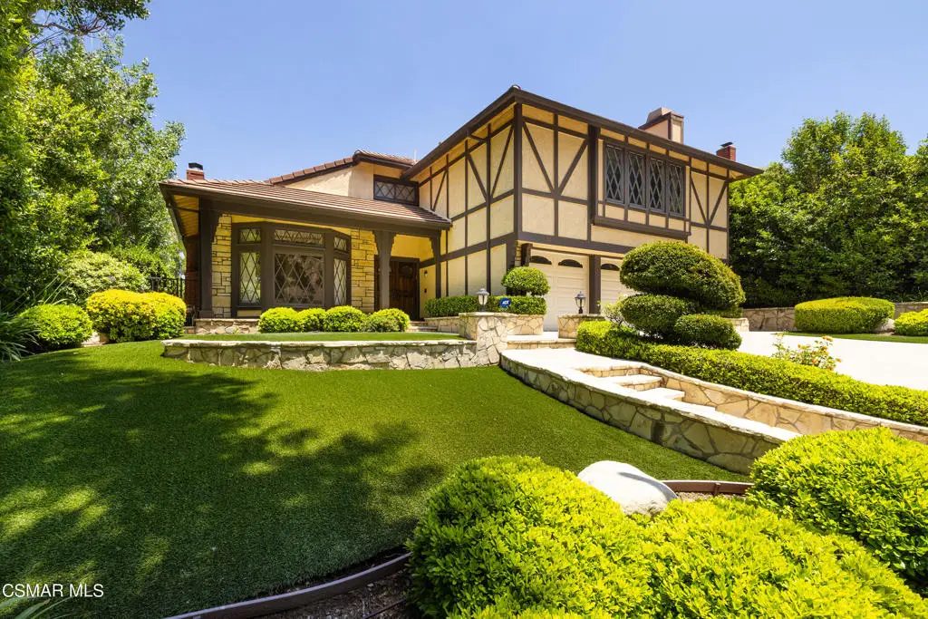 House, 34 584 m²
