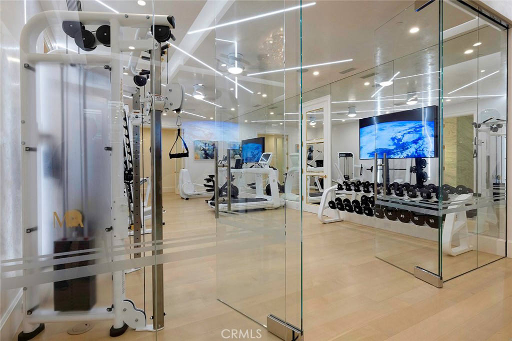 Дом, 15500 м², 69 800 000$ — FAKTOR