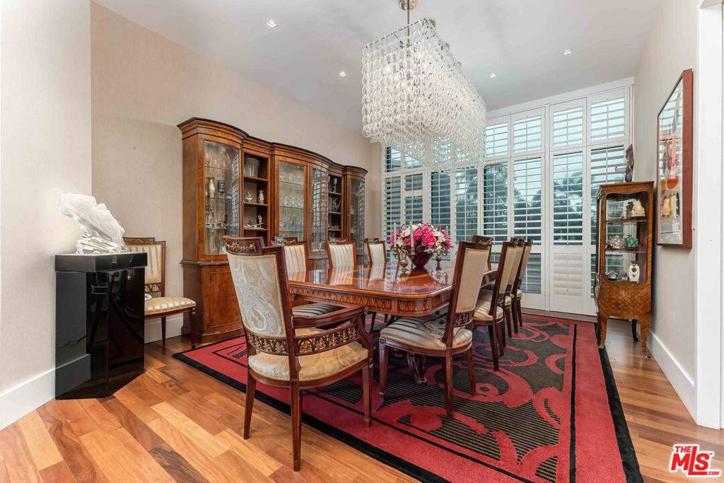 Квартира, 2776 м², 2 499 000$ — FAKTOR