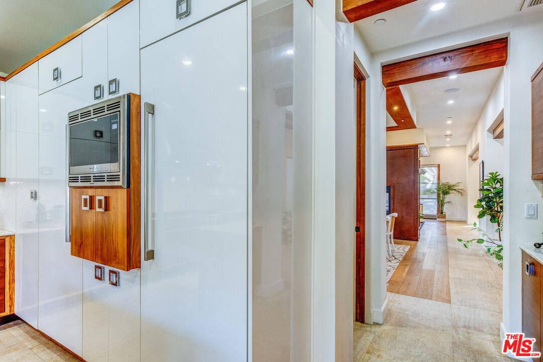 Дом, 4521 м², 4 999 000$ — FAKTOR
