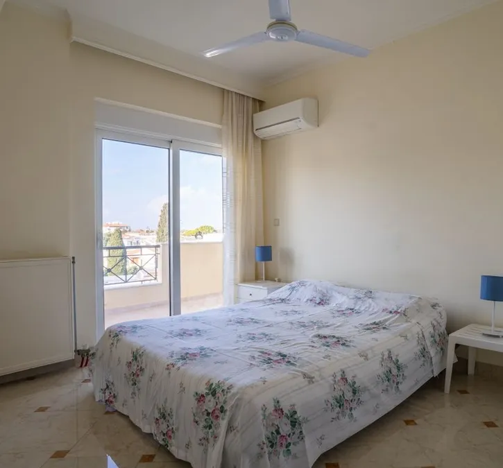 Квартира, 1152 м², 261 000$ — FAKTOR