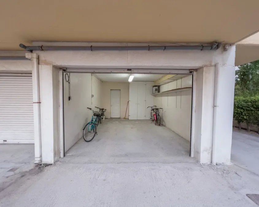 Квартира, 1152 м², 261 000$ — FAKTOR