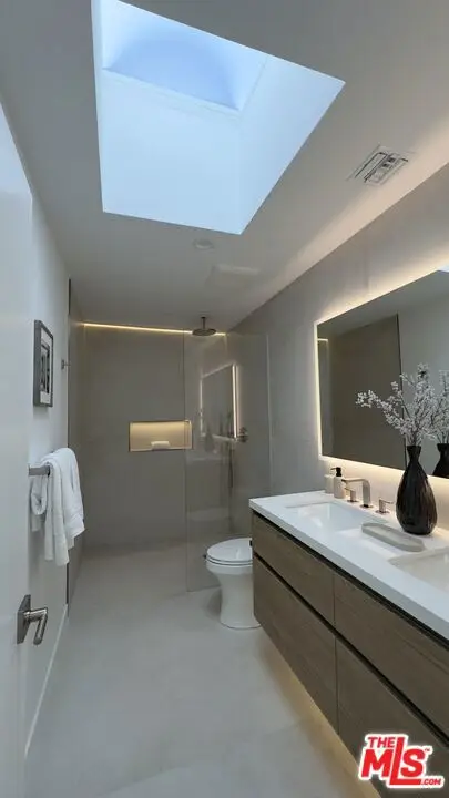 Дом, 2142 м², 3 425 000$ — FAKTOR