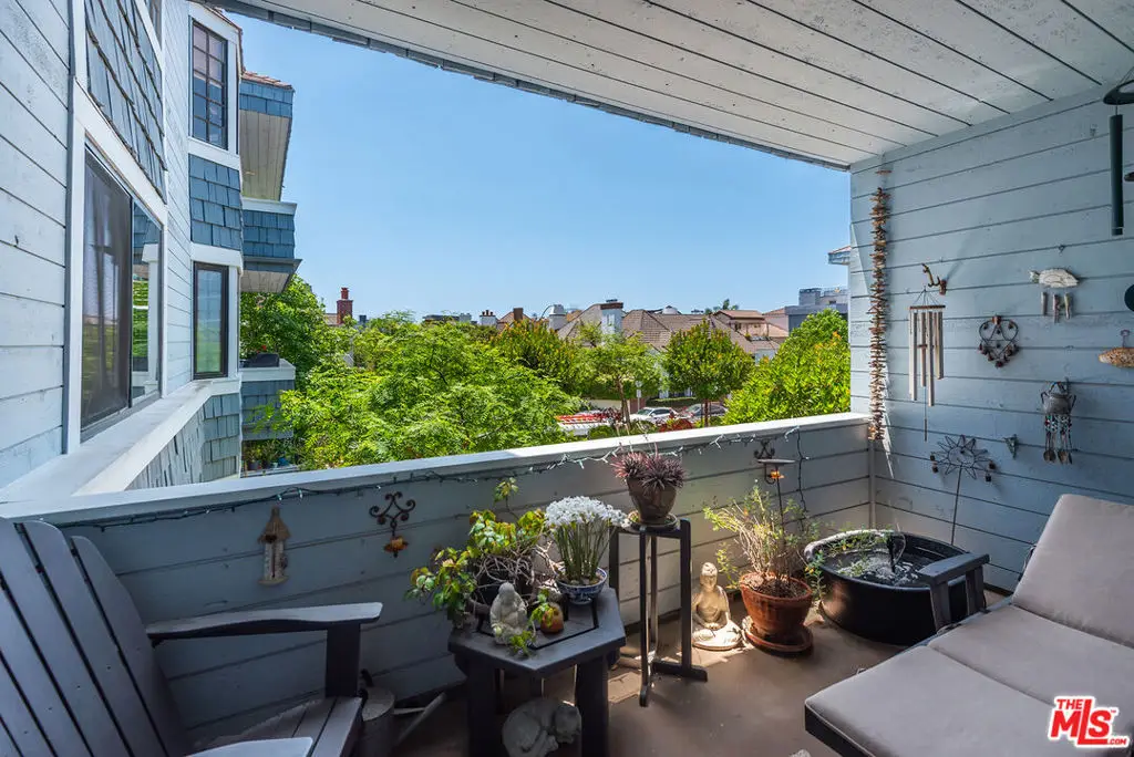 Квартира, 15371 м², 1 099 000$ — FAKTOR