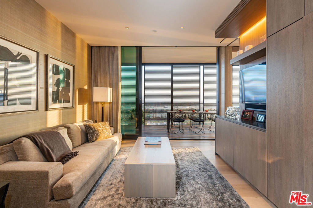 Квартира, 3880 м², 13 950 000$ — FAKTOR