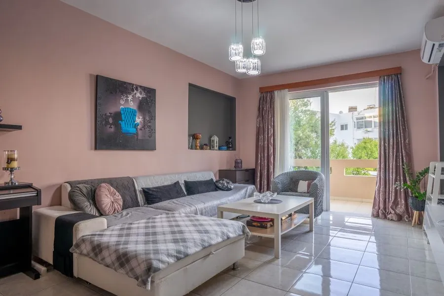 Квартира, 818 м², 160 000$ — FAKTOR