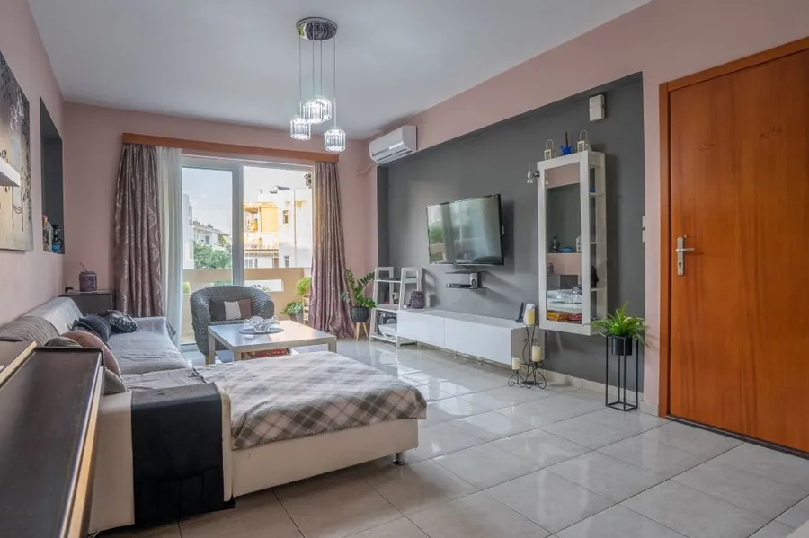 Квартира, 818 м², 160 000$ — FAKTOR