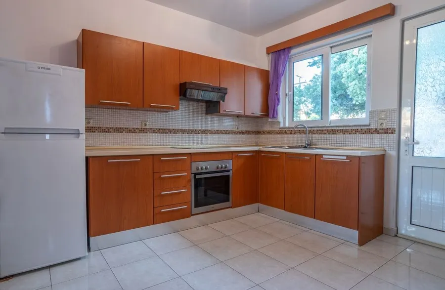Квартира, 818 м², 160 000$ — FAKTOR