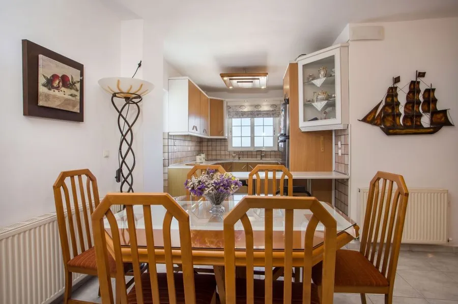 Квартира, 958 м², 148 500$ — FAKTOR