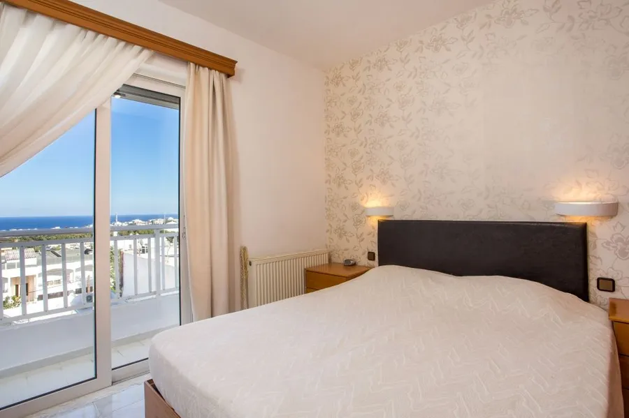 Квартира, 958 м², 148 500$ — FAKTOR