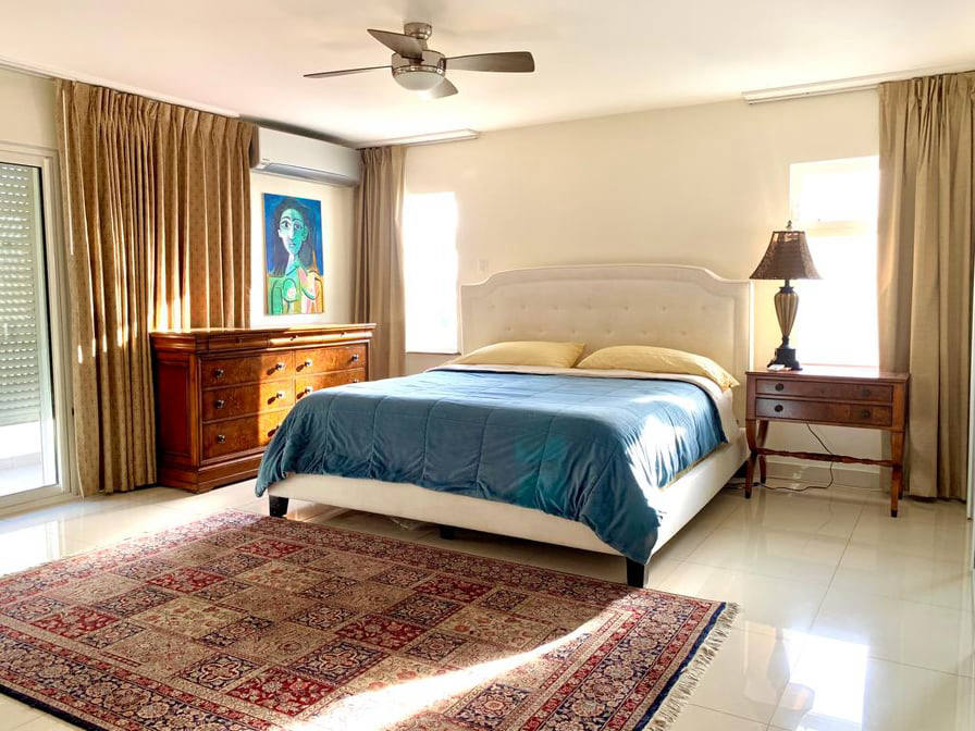 Квартира, 3800 м², 950 000$ — FAKTOR