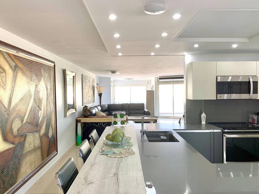 Квартира, 3800 м², 950 000$ — FAKTOR