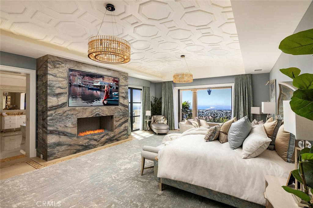 Дом, 15500 м², 69 800 000$ — FAKTOR