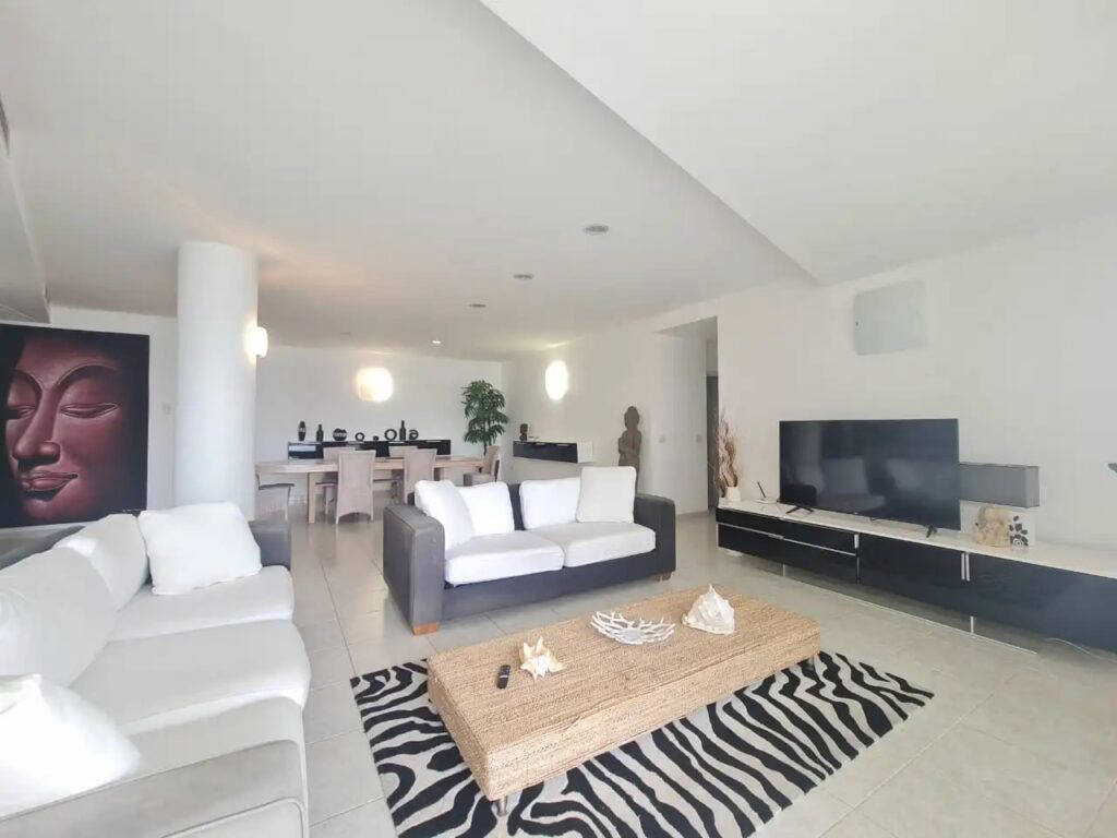 Квартира, 1722 м², 639 000$ — FAKTOR