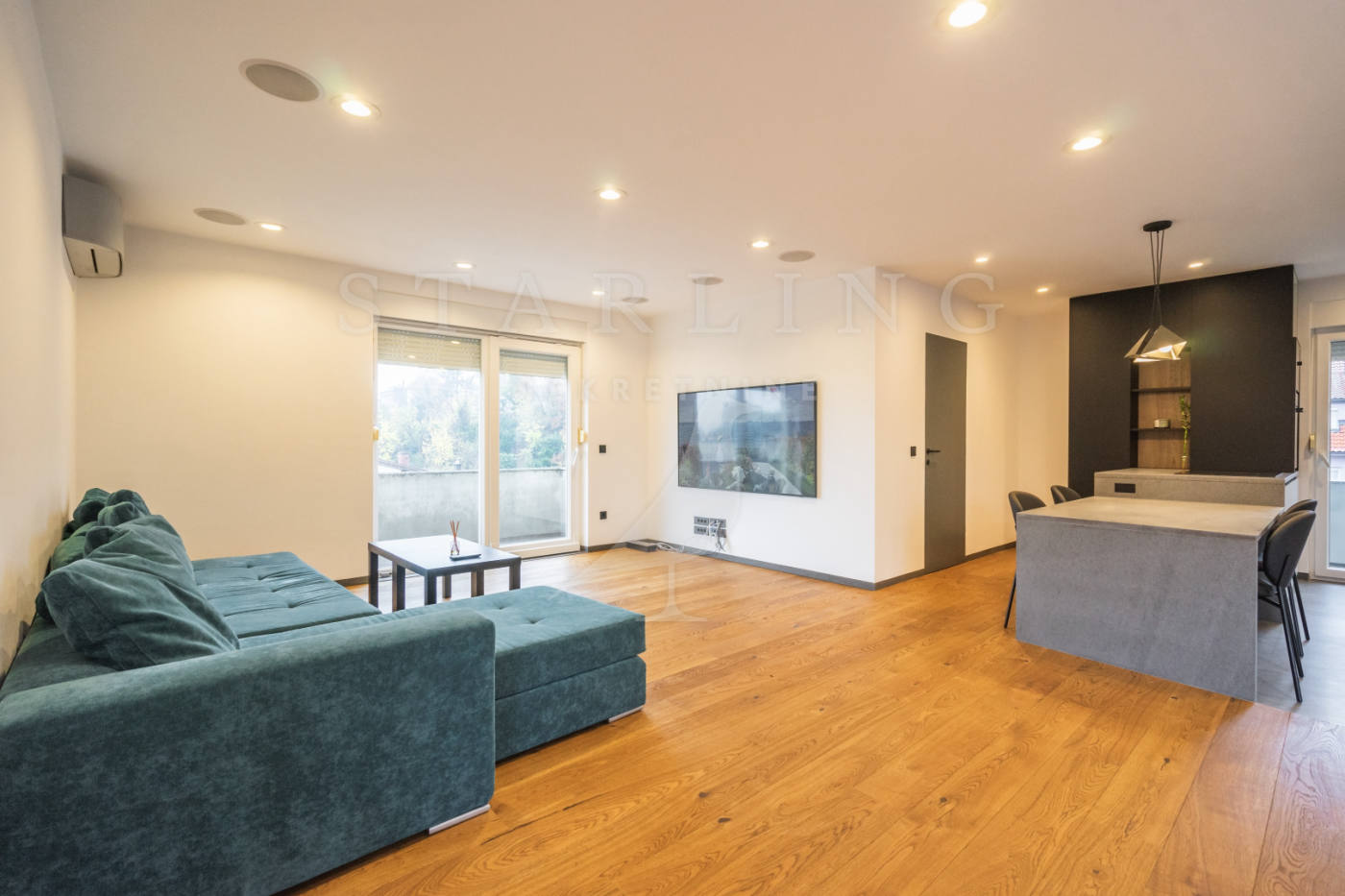 Квартира, 1120 м², 416 277$ — FAKTOR