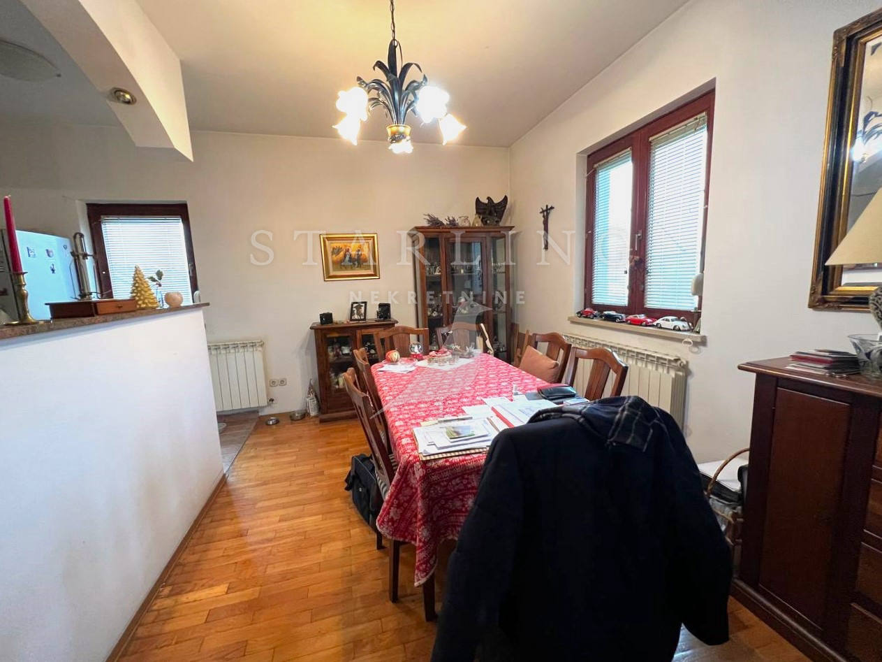 Квартира, 1292 м², 252 030$ — FAKTOR