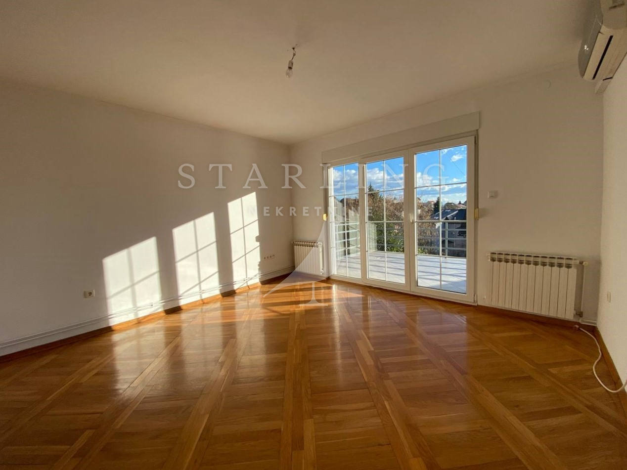 Квартира, 1206 м², 169 292$ — FAKTOR