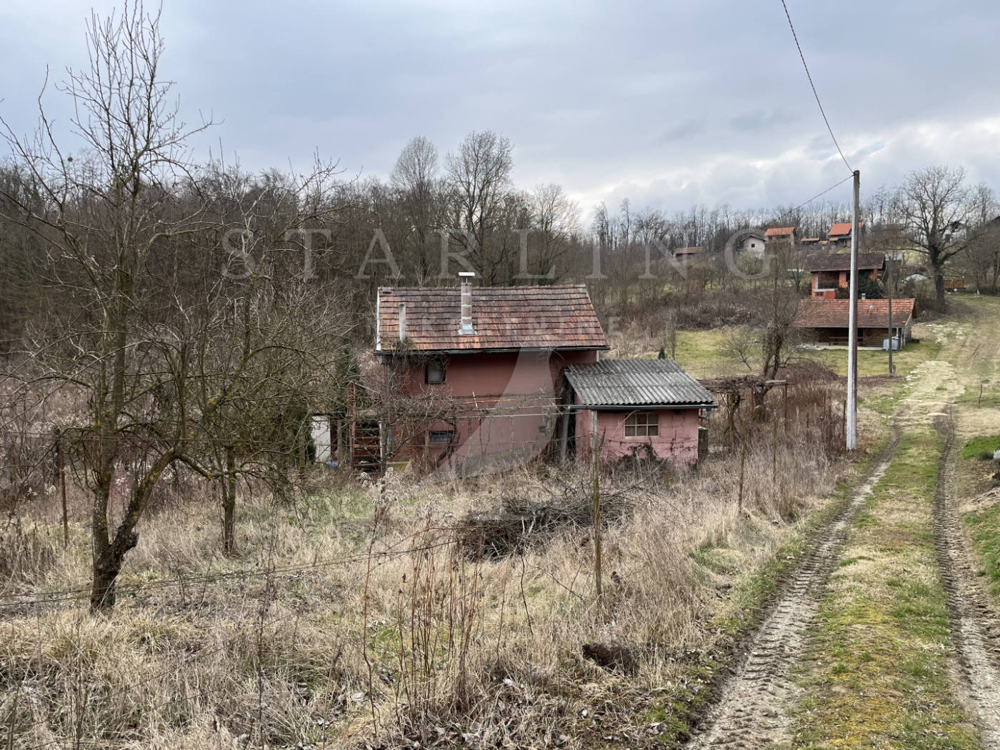 Дом, 592 м², 20 320$ — FAKTOR