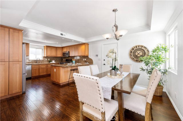 Квартира, 2055 м², 1 129 000$ — FAKTOR