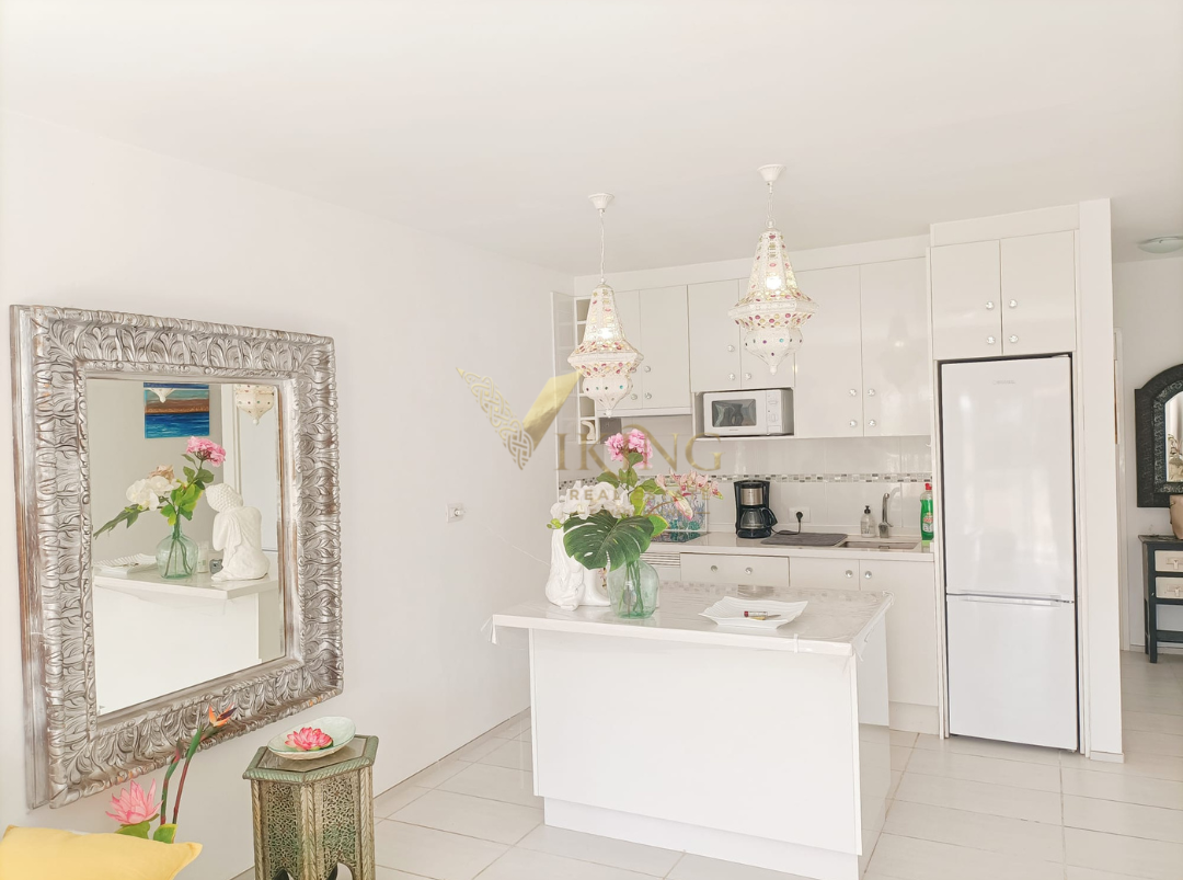 Квартира, 861 м², 295 000$ — FAKTOR