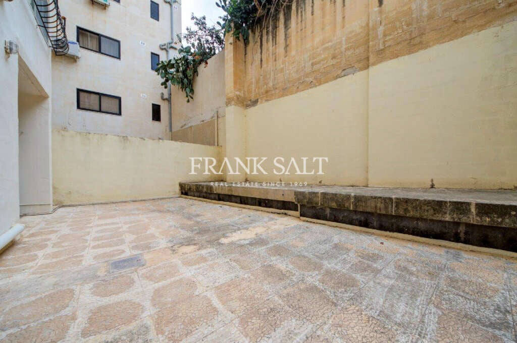 Квартира, 1711 м², 570 000$ — FAKTOR
