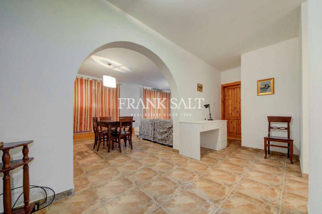 Квартира, 1711 м², 570 000$ — FAKTOR