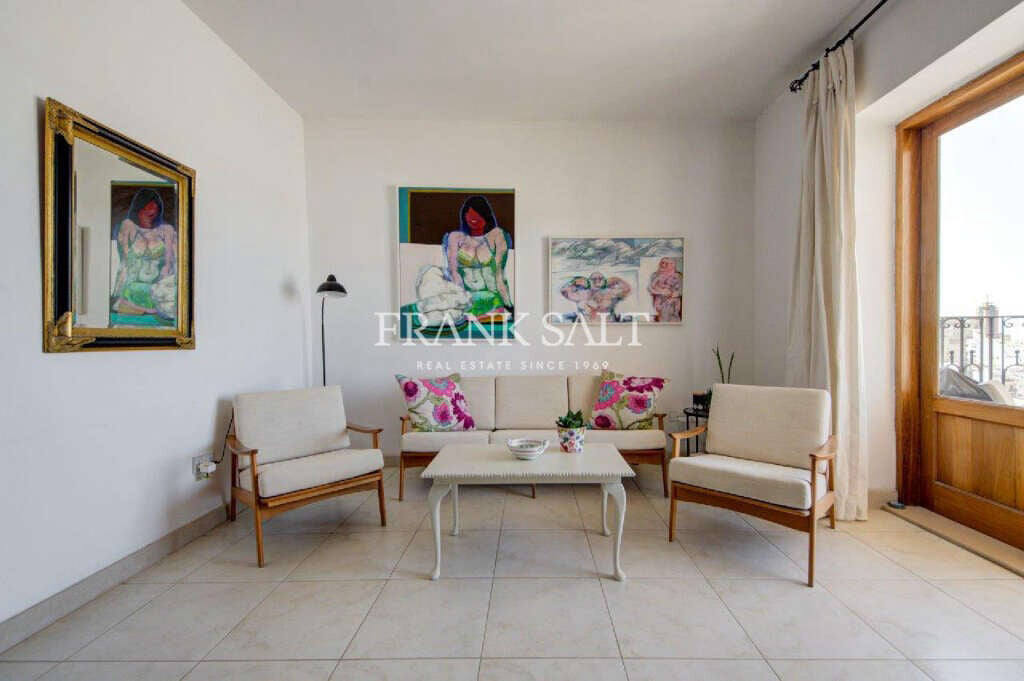 Квартира, 1938 м², 750 000$ — FAKTOR