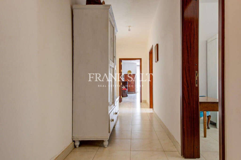 Квартира, 1938 м², 750 000$ — FAKTOR