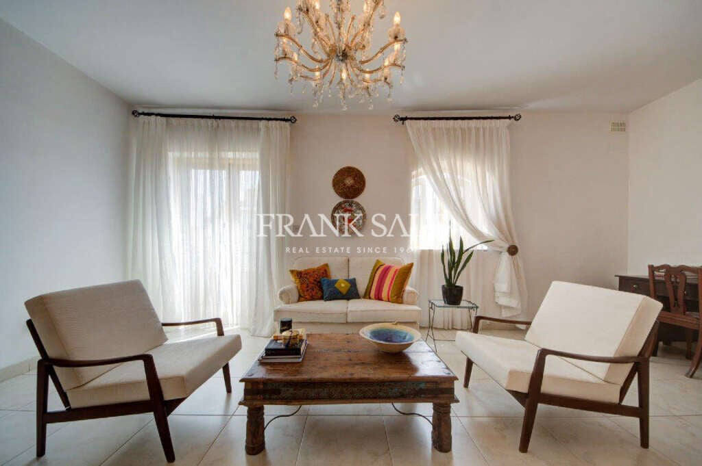 Квартира, 1938 м², 750 000$ — FAKTOR