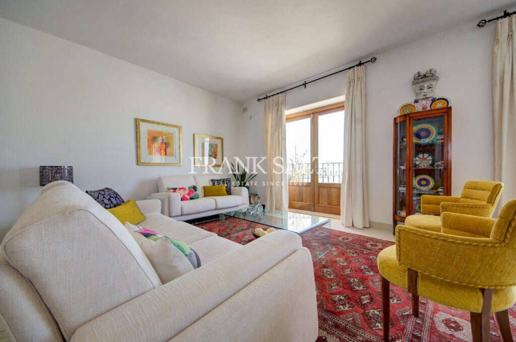 Квартира, 1938 м², 750 000$ — FAKTOR