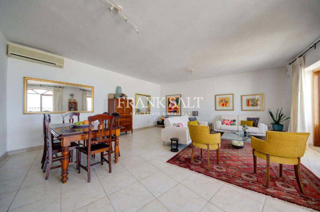 Квартира, 1938 м², 750 000$ — FAKTOR