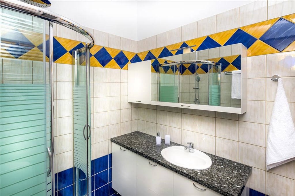 Квартира, 775 м², 180 000$ — FAKTOR