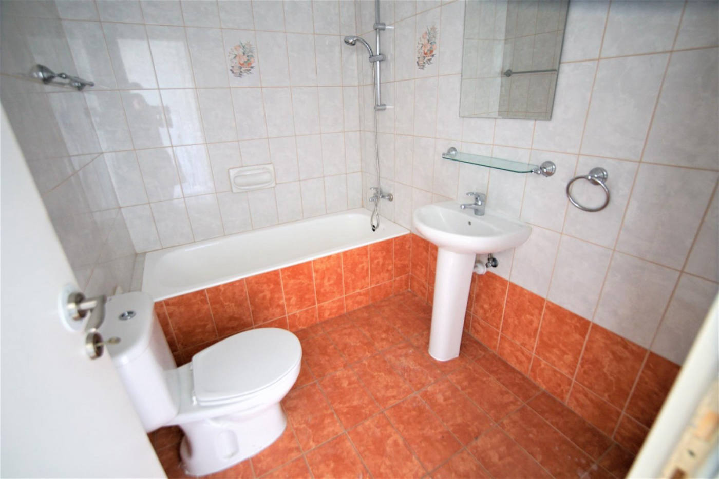 Квартира, 1227 м², 188 000$ — FAKTOR