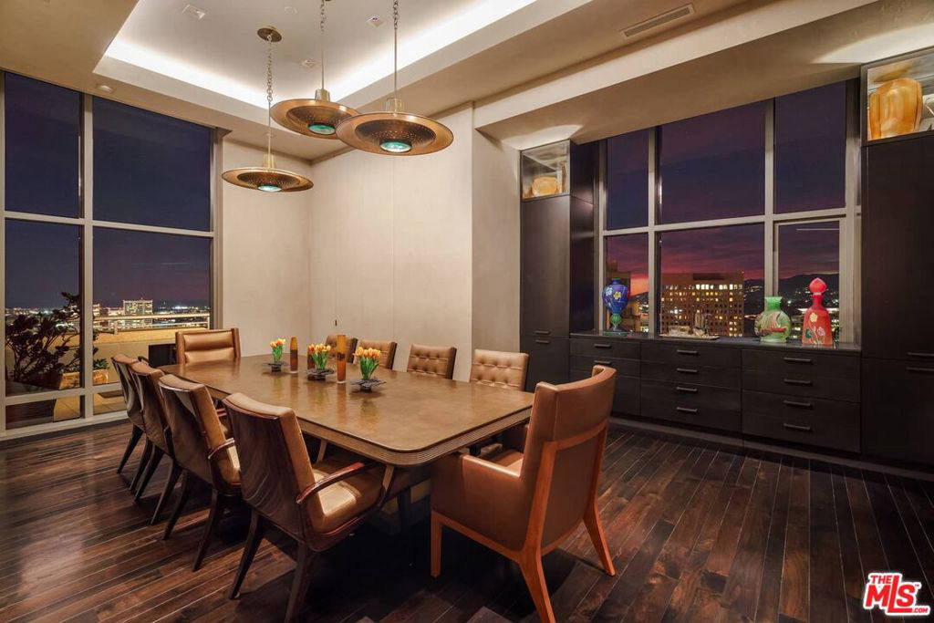 Квартира, 5283 м², 14 000 000$ — FAKTOR