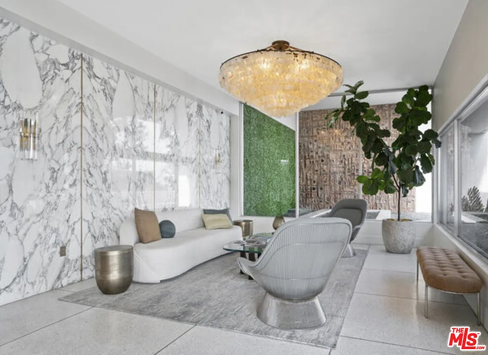 Квартира, 304 м², 399 000$ — FAKTOR