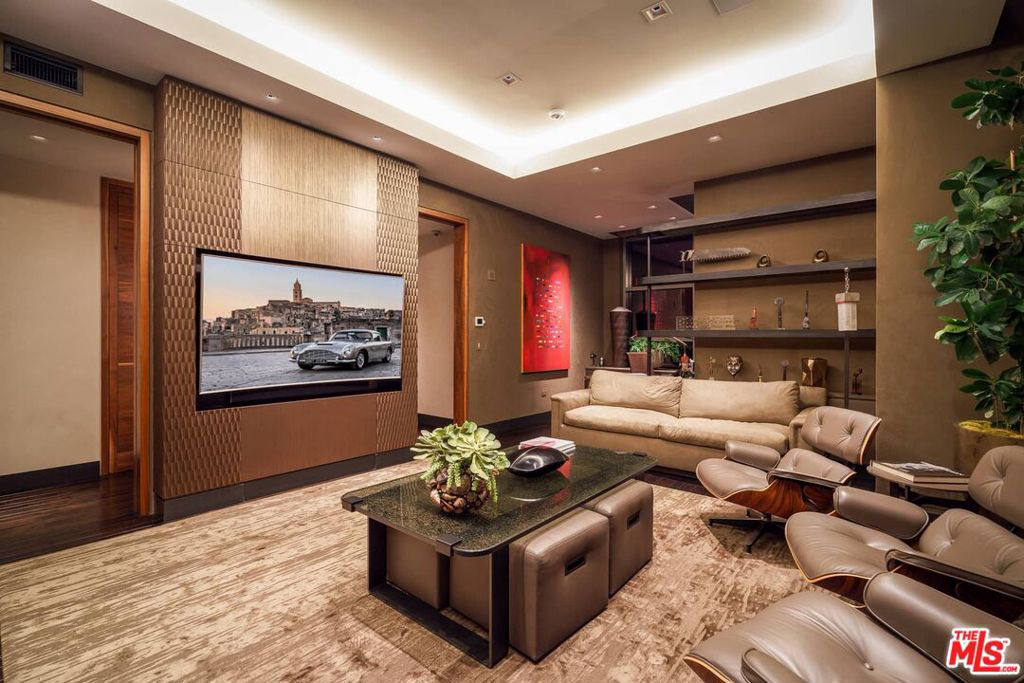 Квартира, 5283 м², 14 000 000$ — FAKTOR