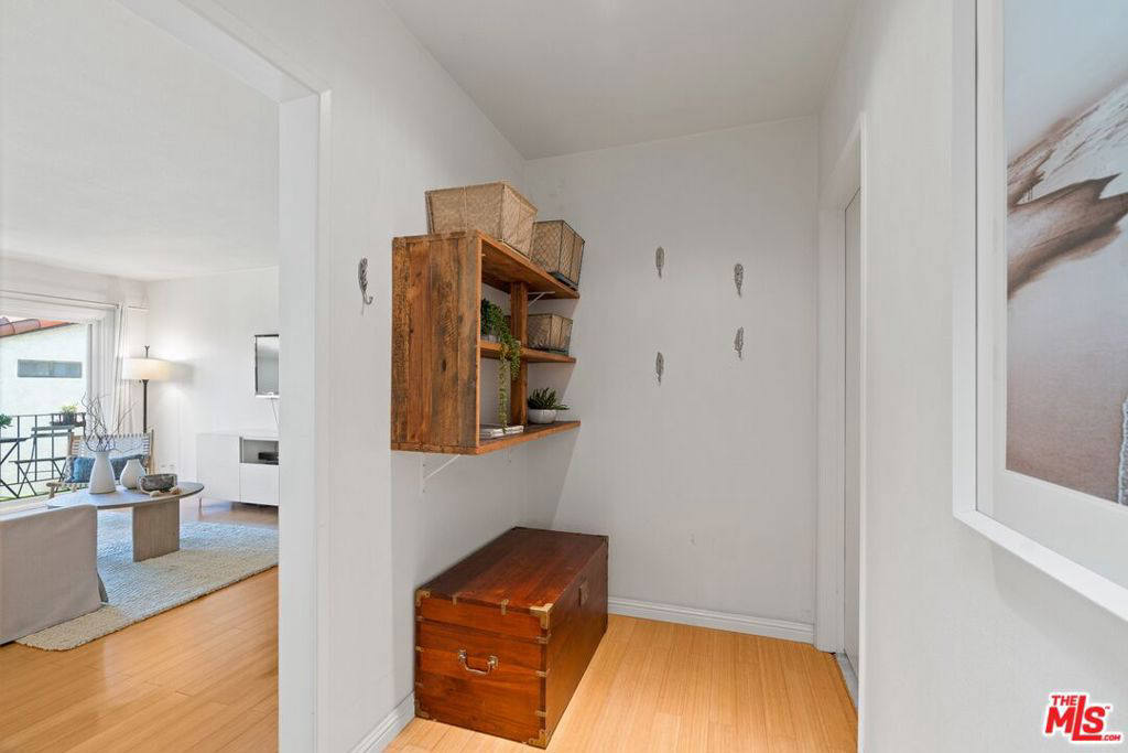 Квартира, 662 м², 749 000$ — FAKTOR