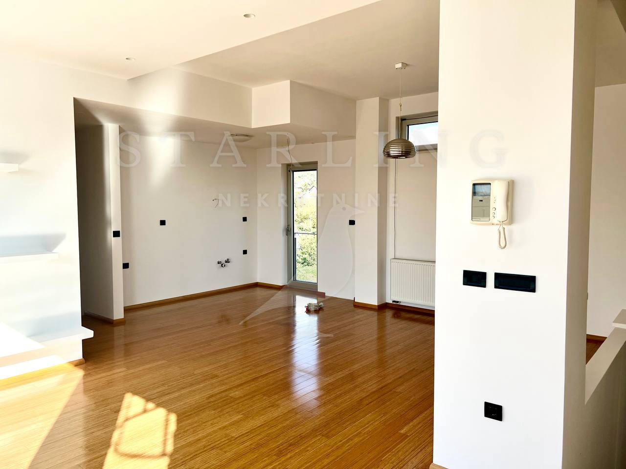 Квартира, 1055 м², 369 170$ — FAKTOR