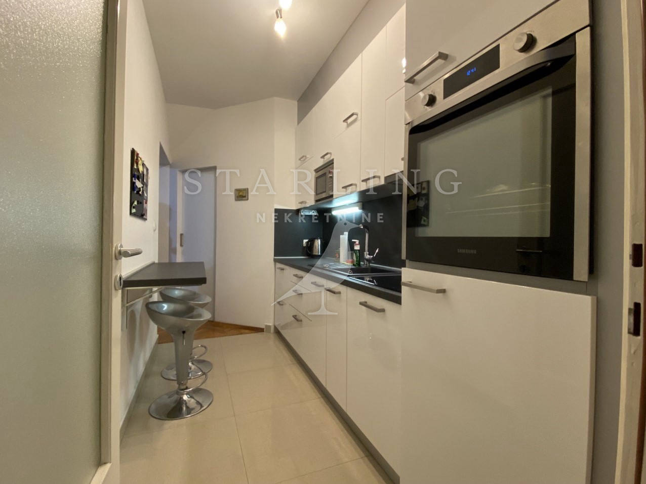 Квартира, 991 м², 216 906$ — FAKTOR