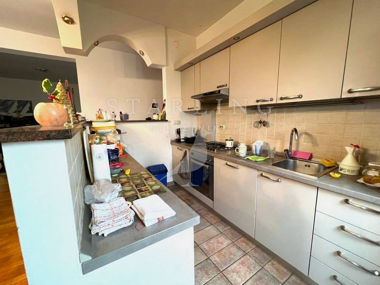 Квартира, 1292 м², 252 030$ — FAKTOR